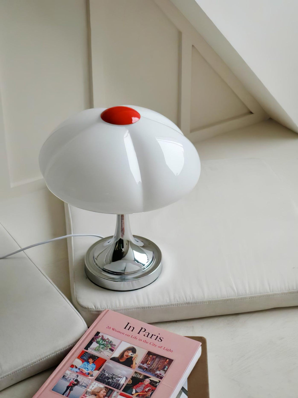 Bin nowoczesna lampa stołowa