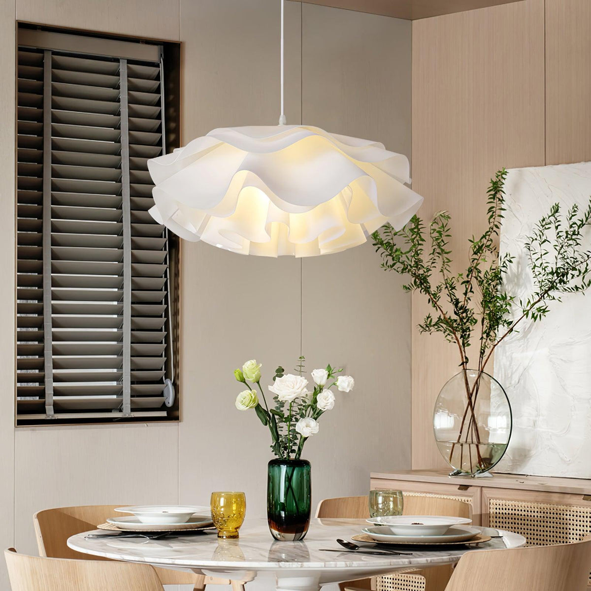 Niv wisząca lampa z motywem kwiatowym