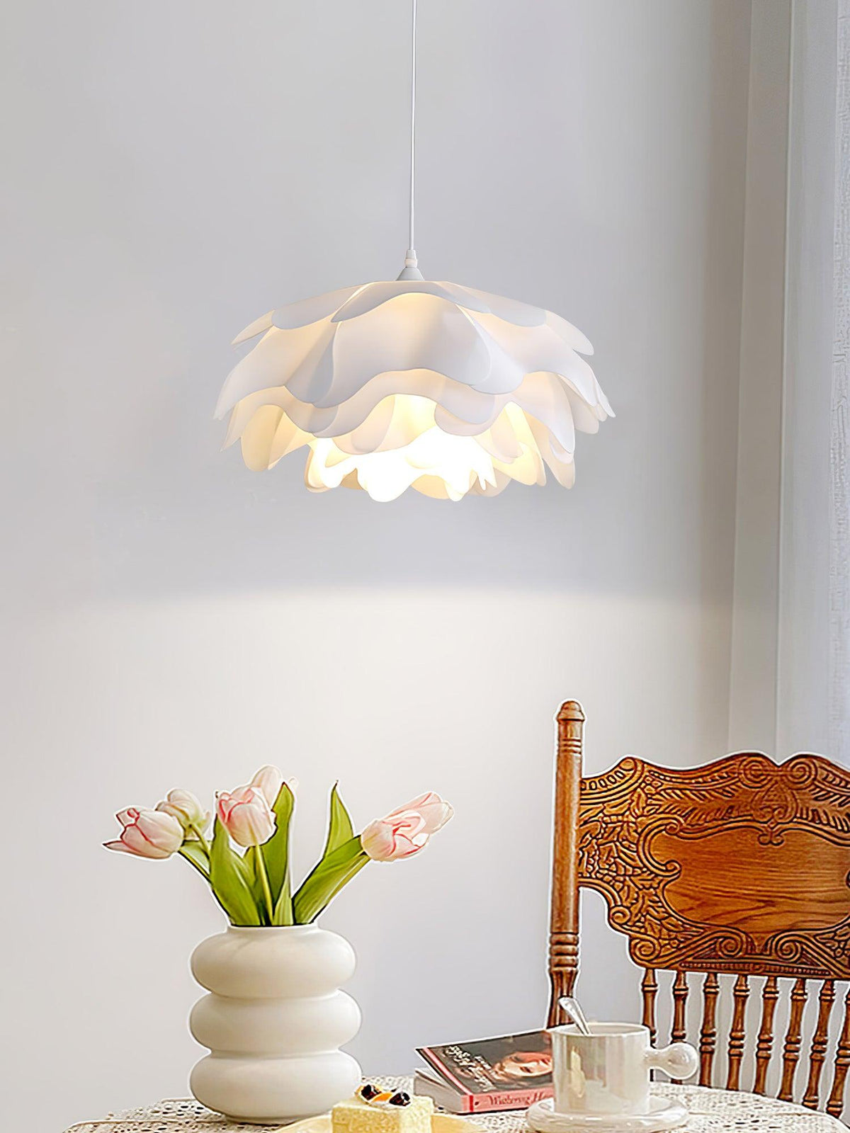 Niv wisząca lampa z motywem kwiatowym