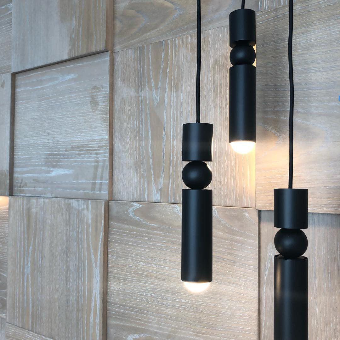 Velkis geometryczna lampa wisząca z aluminium do salonu | Cielum