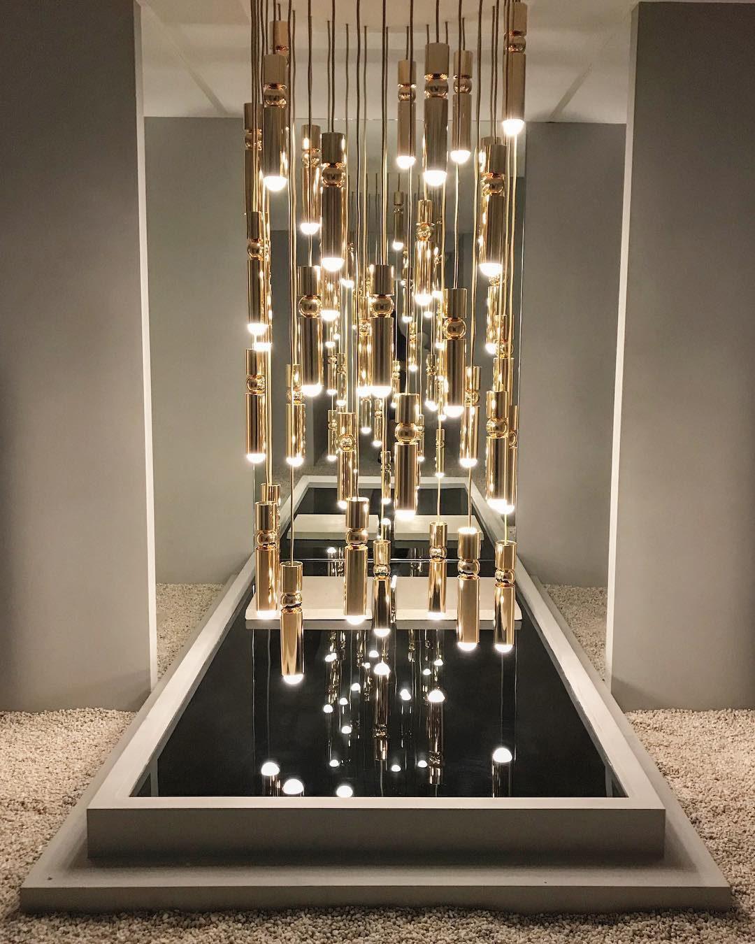 Velkis geometryczna lampa wisząca z aluminium do salonu | Cielum