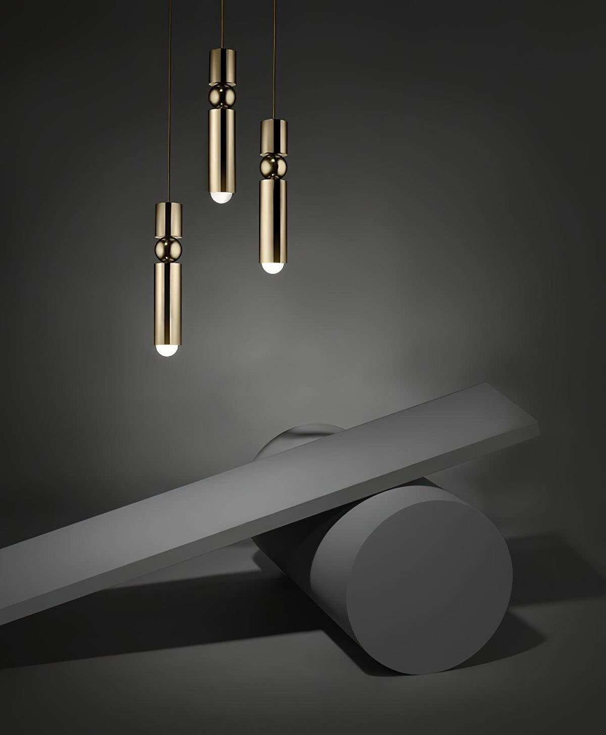 Velkis geometryczna lampa wisząca z aluminium do salonu | Cielum