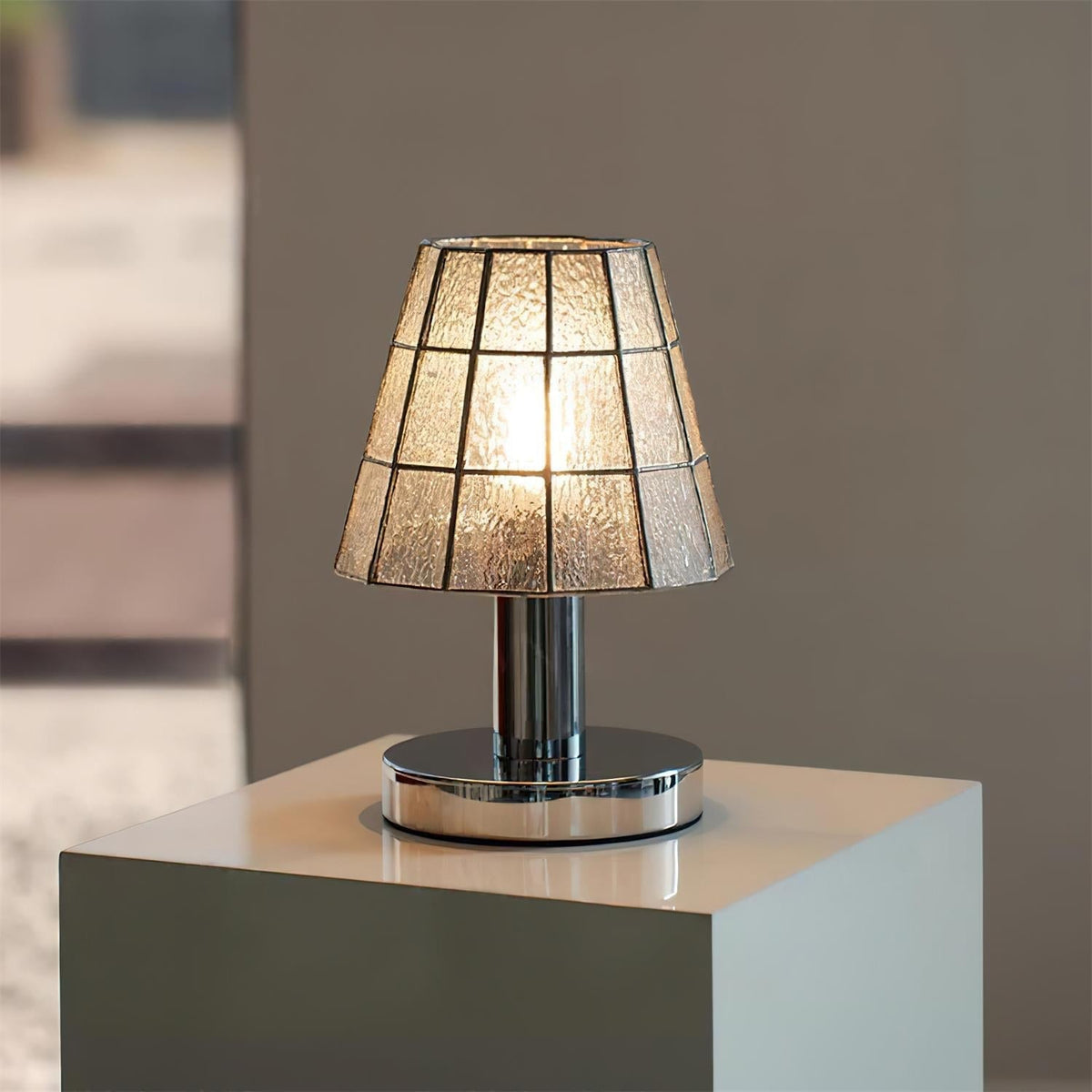 Liorivira lampa stołowa
