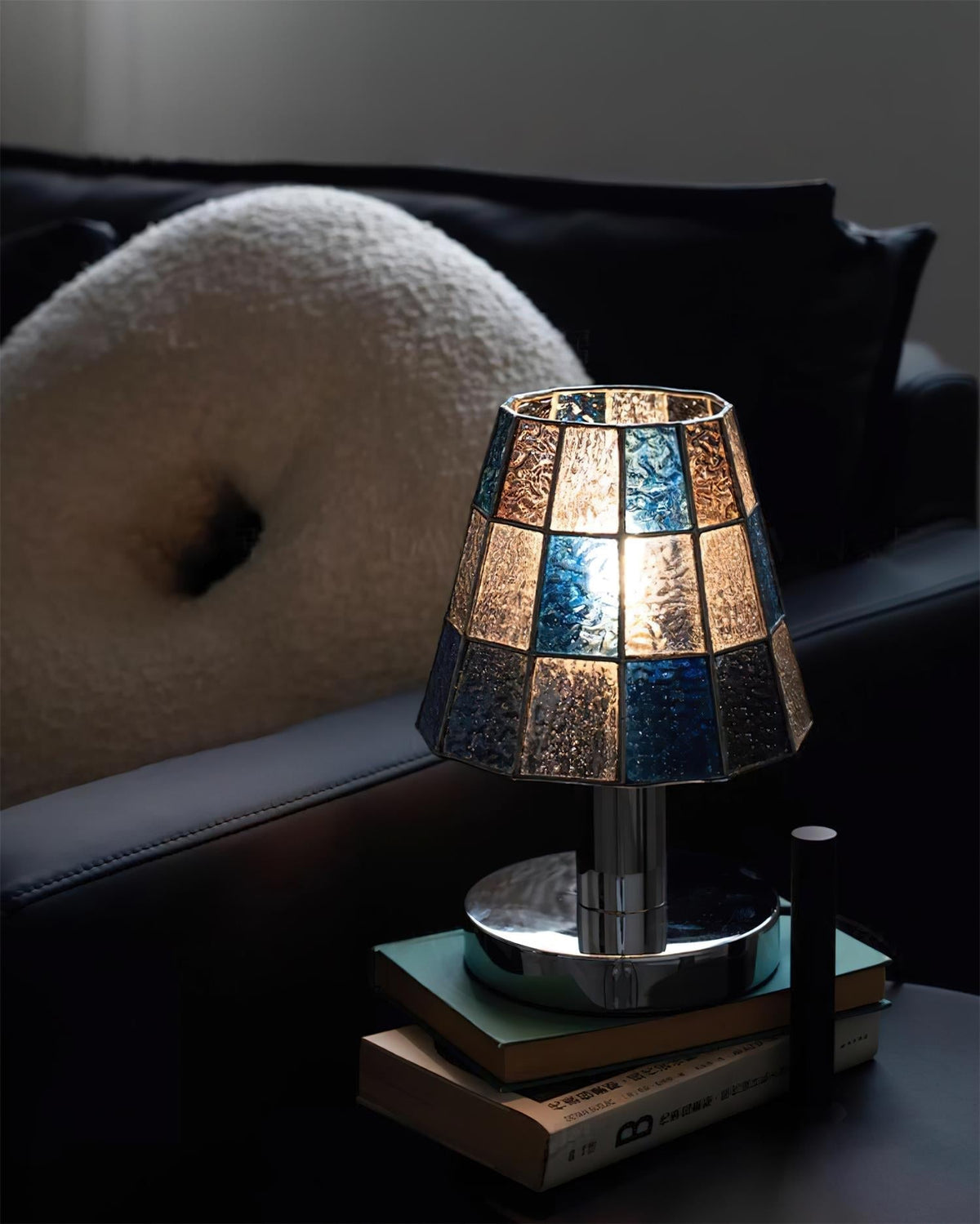 Liorivira lampa stołowa