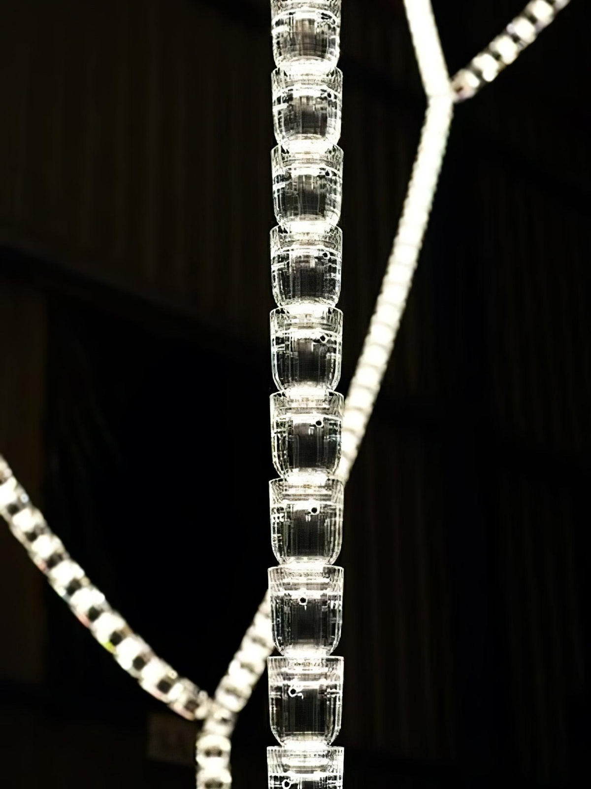 Zevenila nowoczesny żyrandol z akrylu