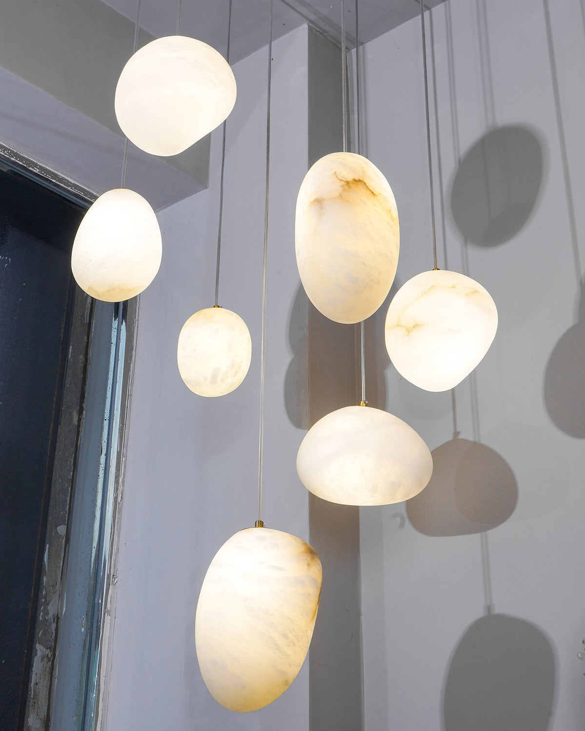 Ralen lampa wisząca Alabaster Miedź Elegancja