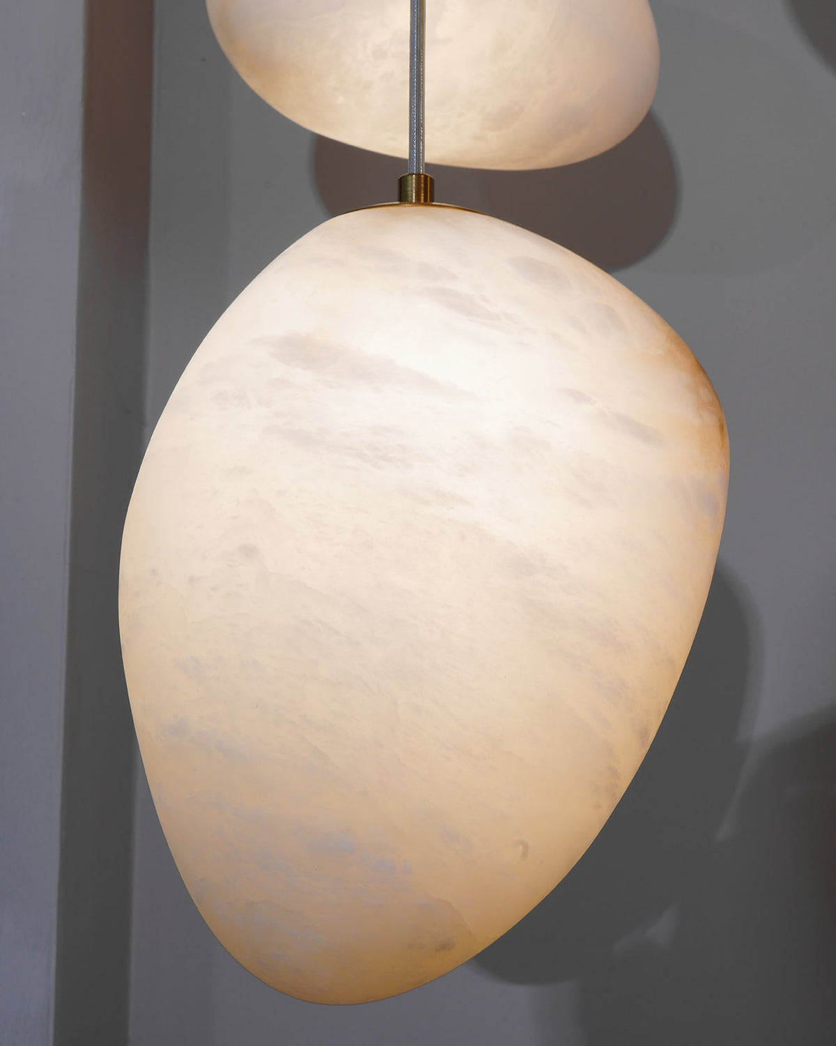Ralen lampa wisząca Alabaster Miedź Elegancja