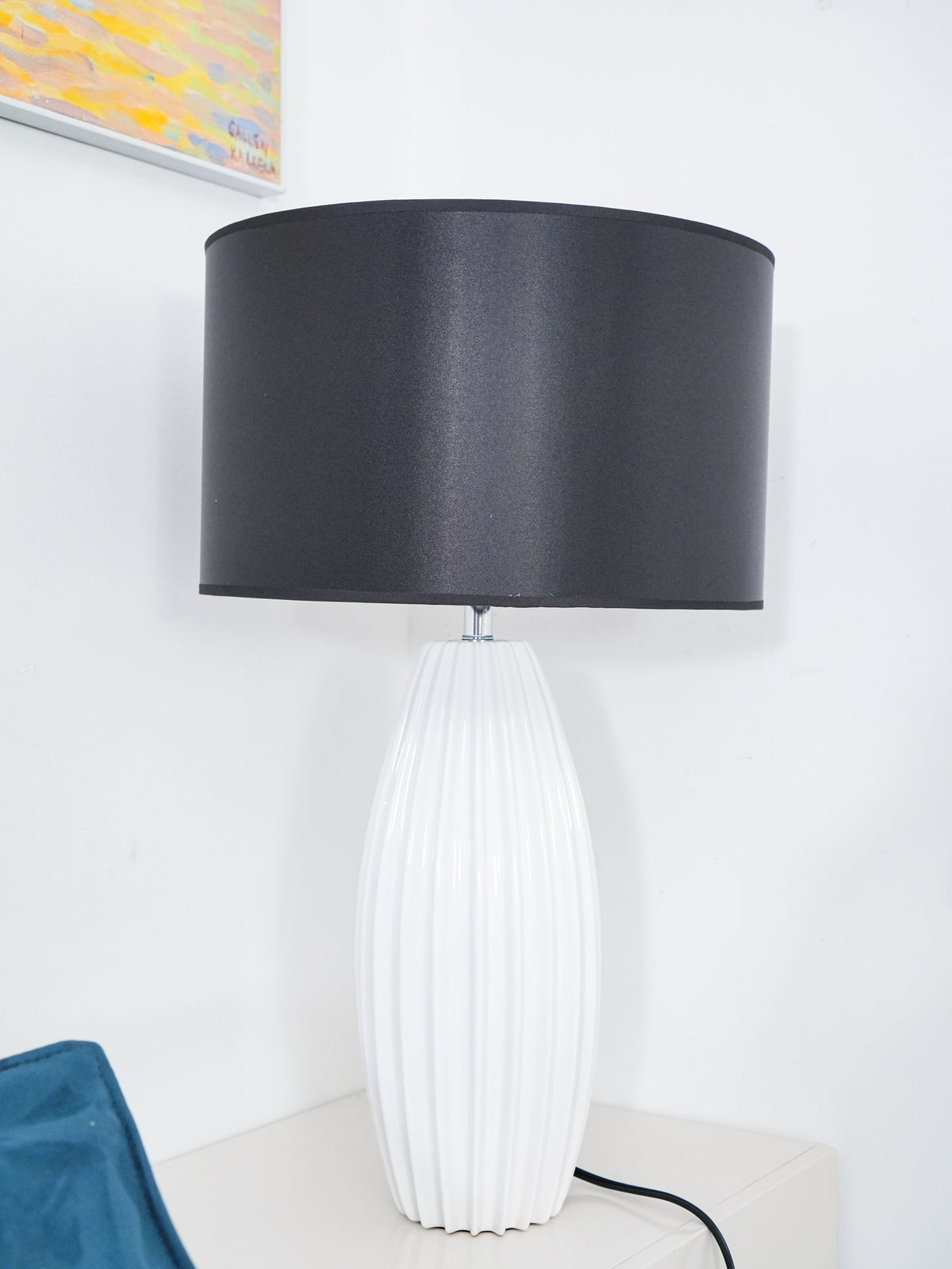 Terioina nowoczesna lampa stołowa z ceramiki