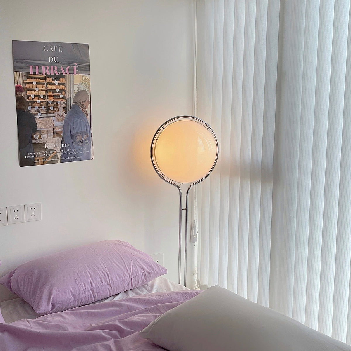 Elaanella lampa stojąca