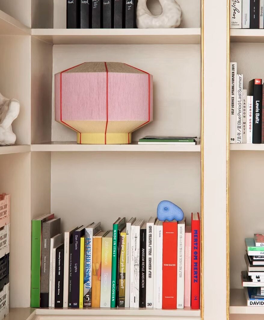 Lampa wisząca w kształcie latarni z ręcznie nawijanego płótna