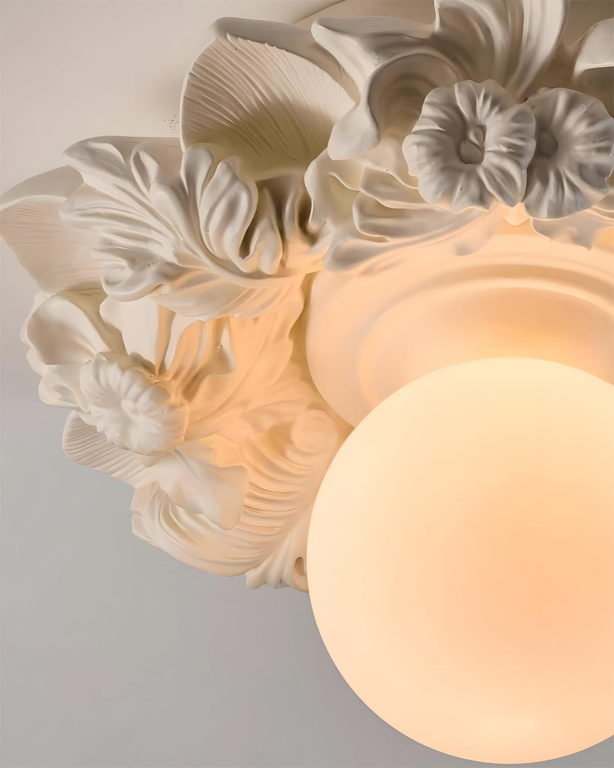 Orelirira lampa sufitowa