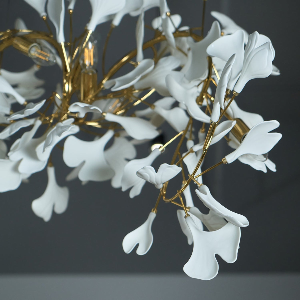 Ririxel żyrandol Gingko ceramiczne płatki złoto