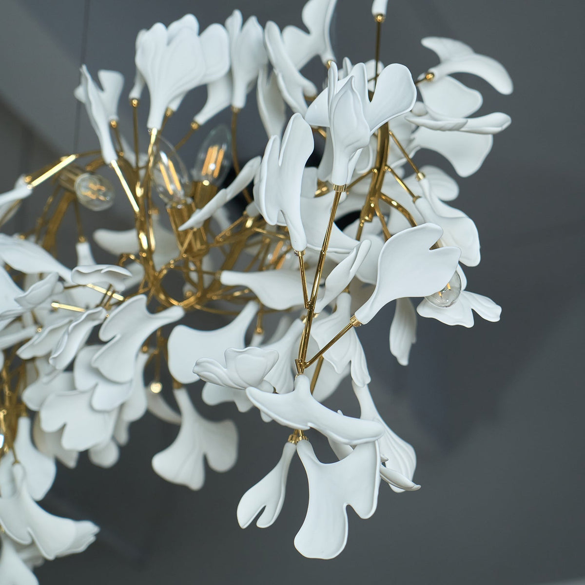 Ririxel żyrandol Gingko ceramiczne płatki złoto