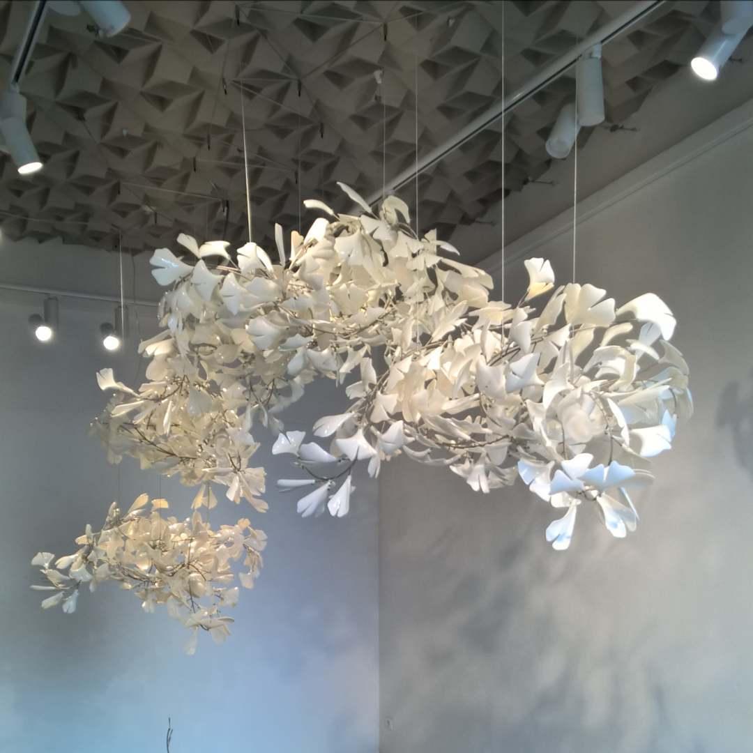 Ririxel żyrandol Gingko ceramiczne płatki złoto