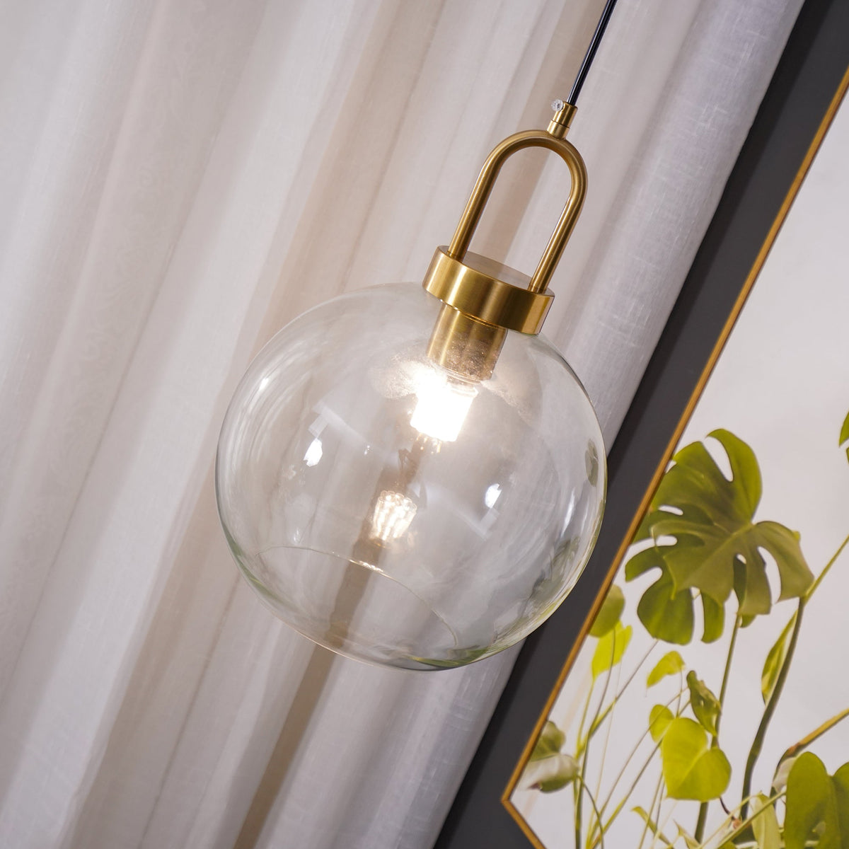 Sevelo lampa wisząca ze szkła matowego