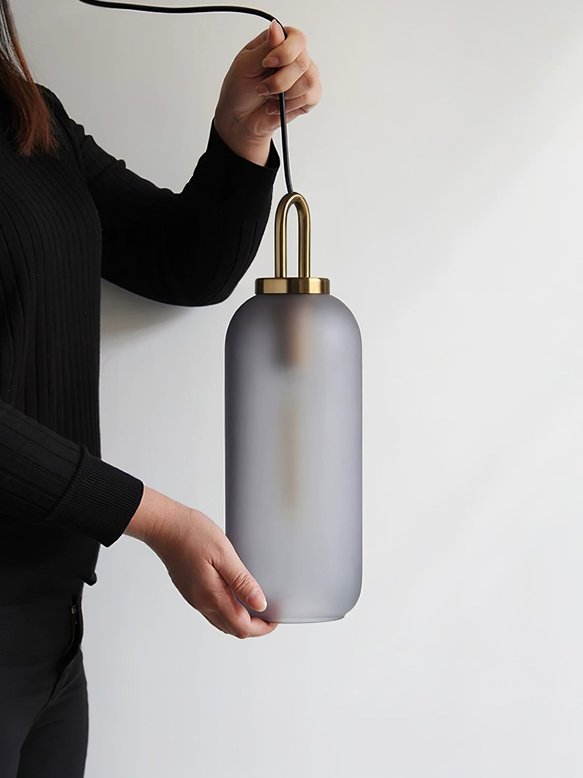 Sevelo lampa wisząca ze szkła matowego