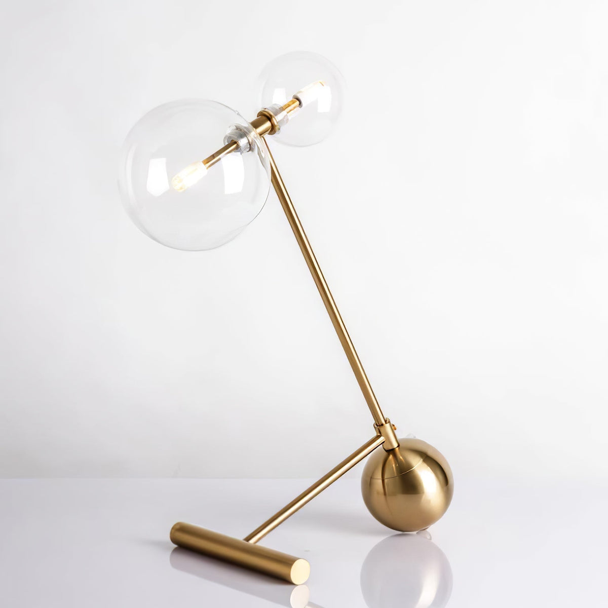 Deno nowoczesna lampa stołowa