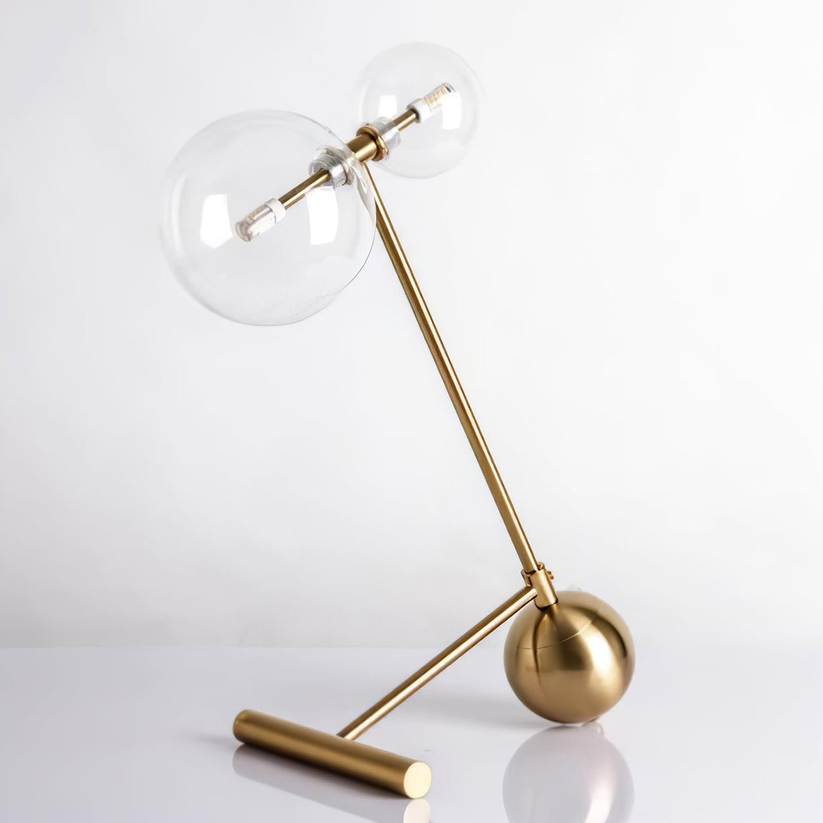 Deno nowoczesna lampa stołowa