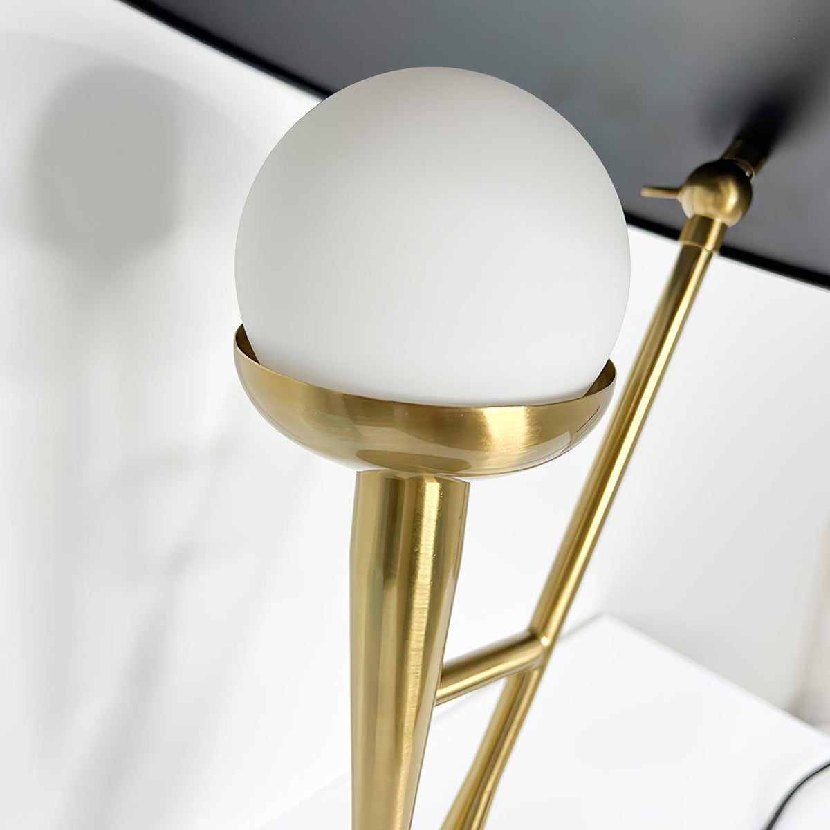 Riviella nowoczesna lampa stołowa
