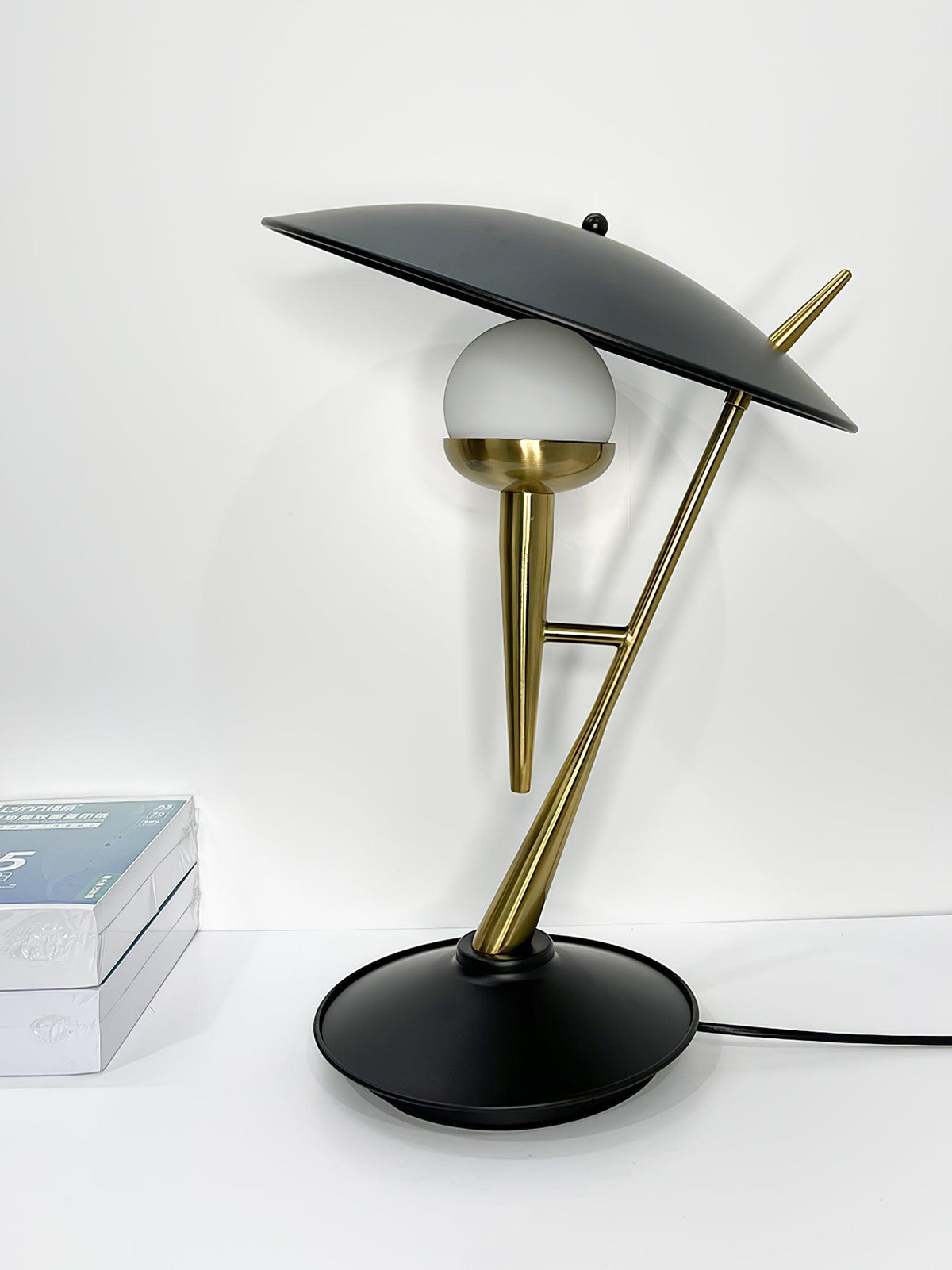 Riviella nowoczesna lampa stołowa