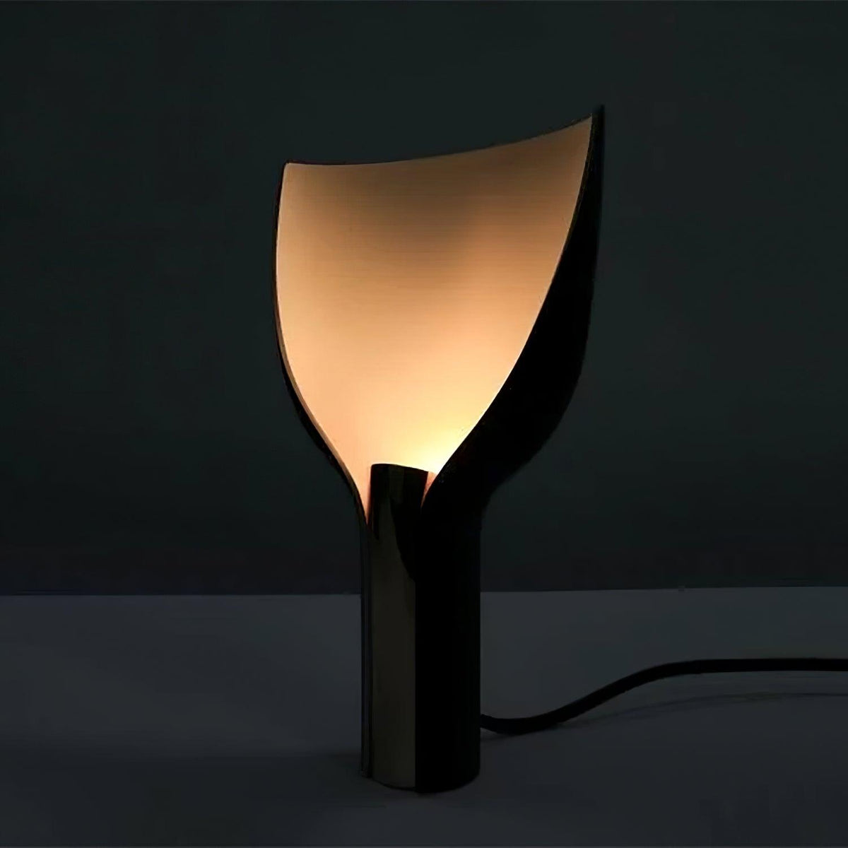 Jett nowoczesna lampa stołowa