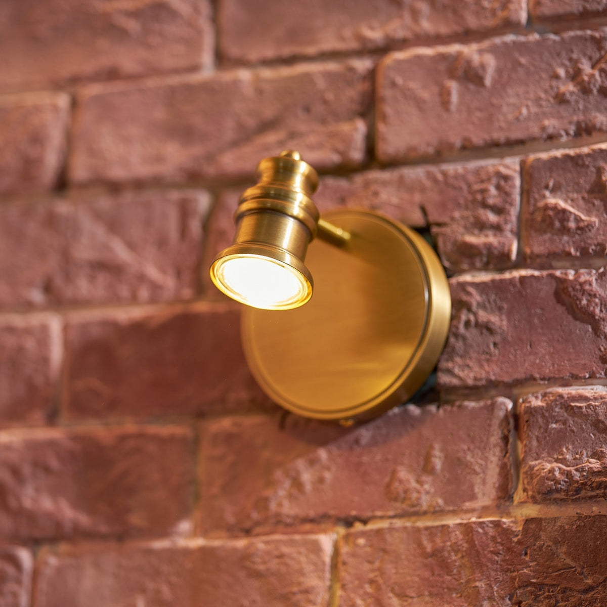 Corten Brass kinkiet