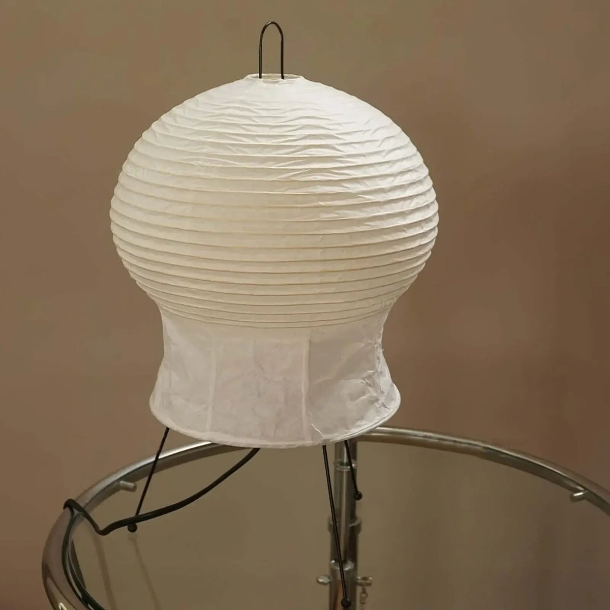 Nras lampa stołowa ze szkła