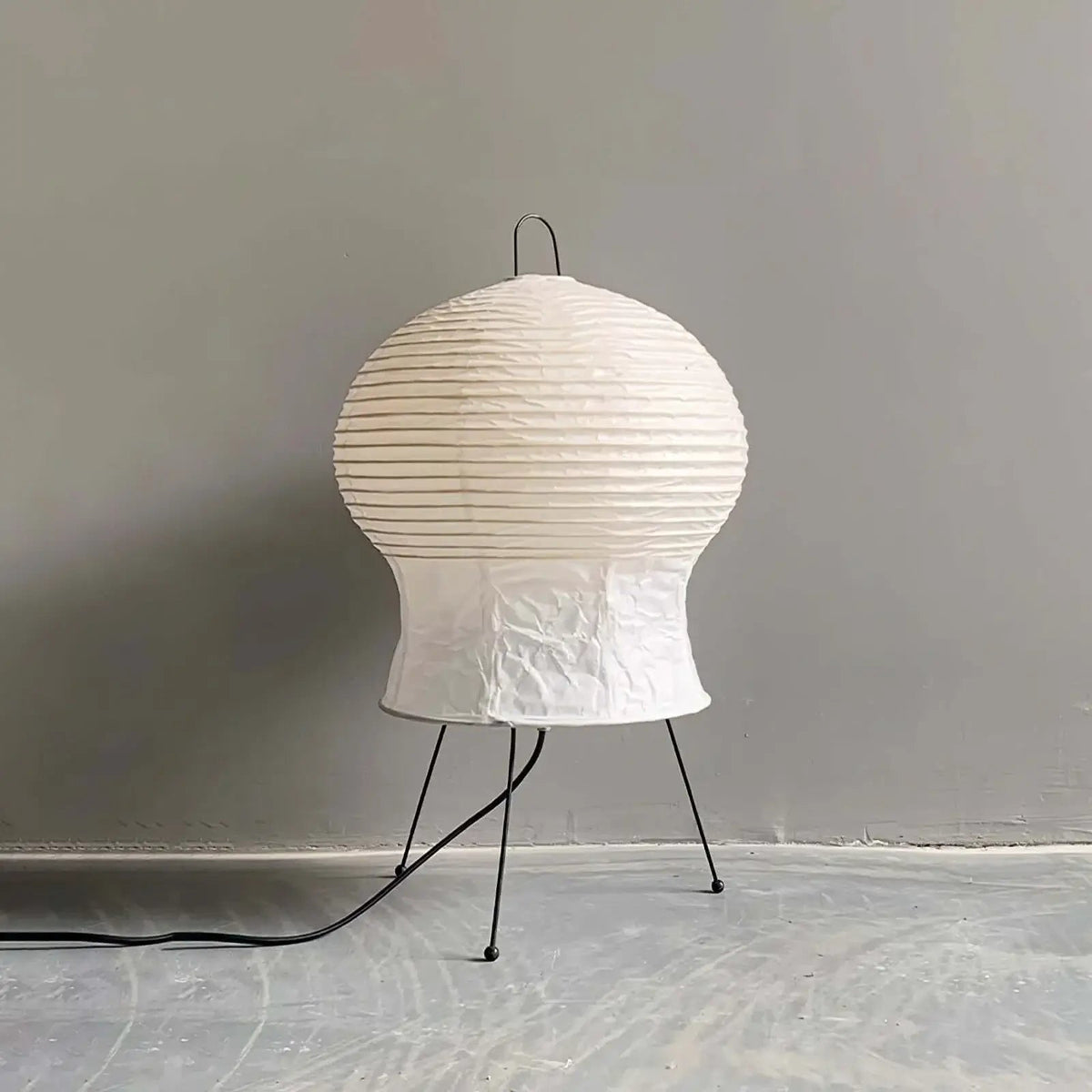 Nras lampa stołowa ze szkła