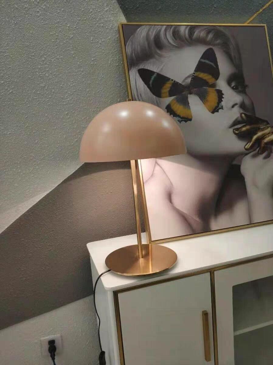 Brioth lampa stołowa ze szkła akrylowego w stylu skandynawskim