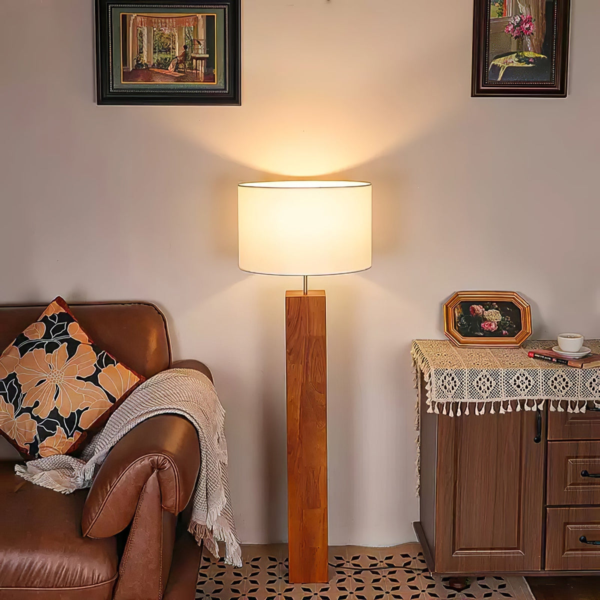 Timberline lampa stojąca z płótna i drewna