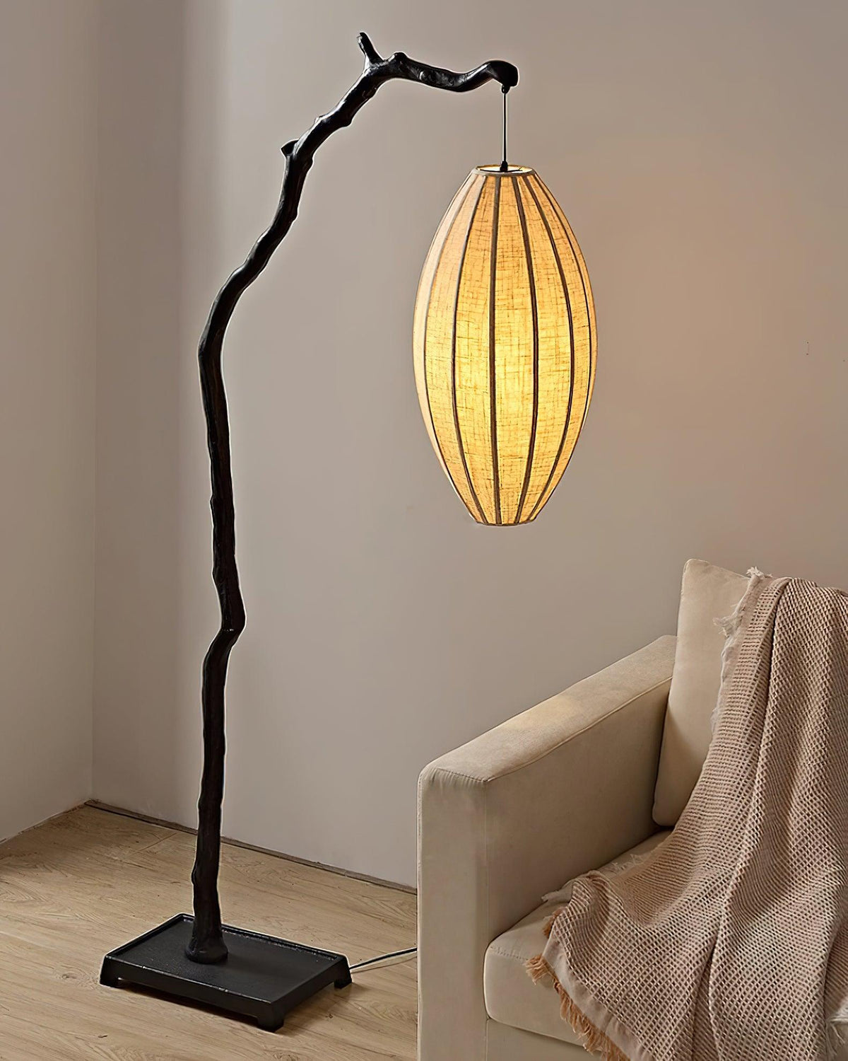 Noralelia lampa stojąca