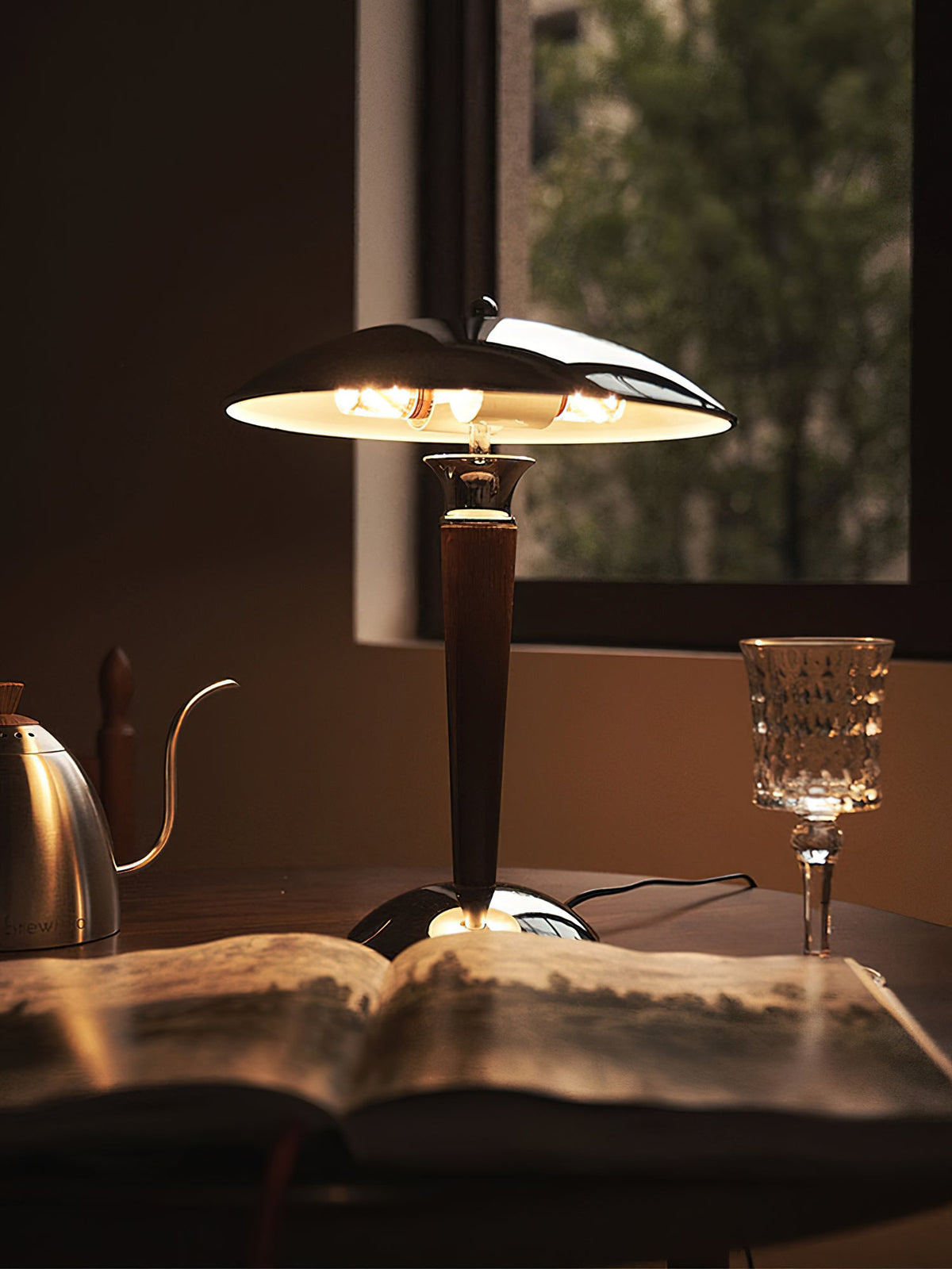 Orion Luxe lampa stołowa w stylu minimalistycznym ze szkła i drewna