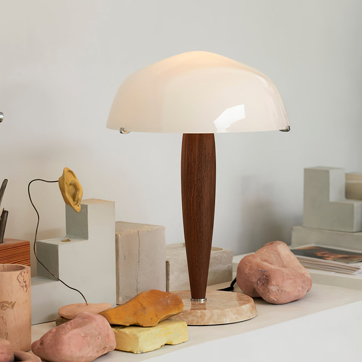 Emerson drewniana lampa stołowa