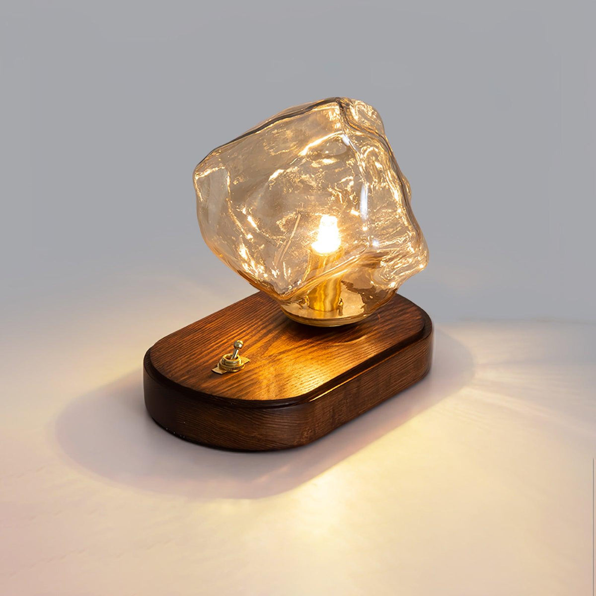 Lampa stołowa Maris ze szkła i drewna