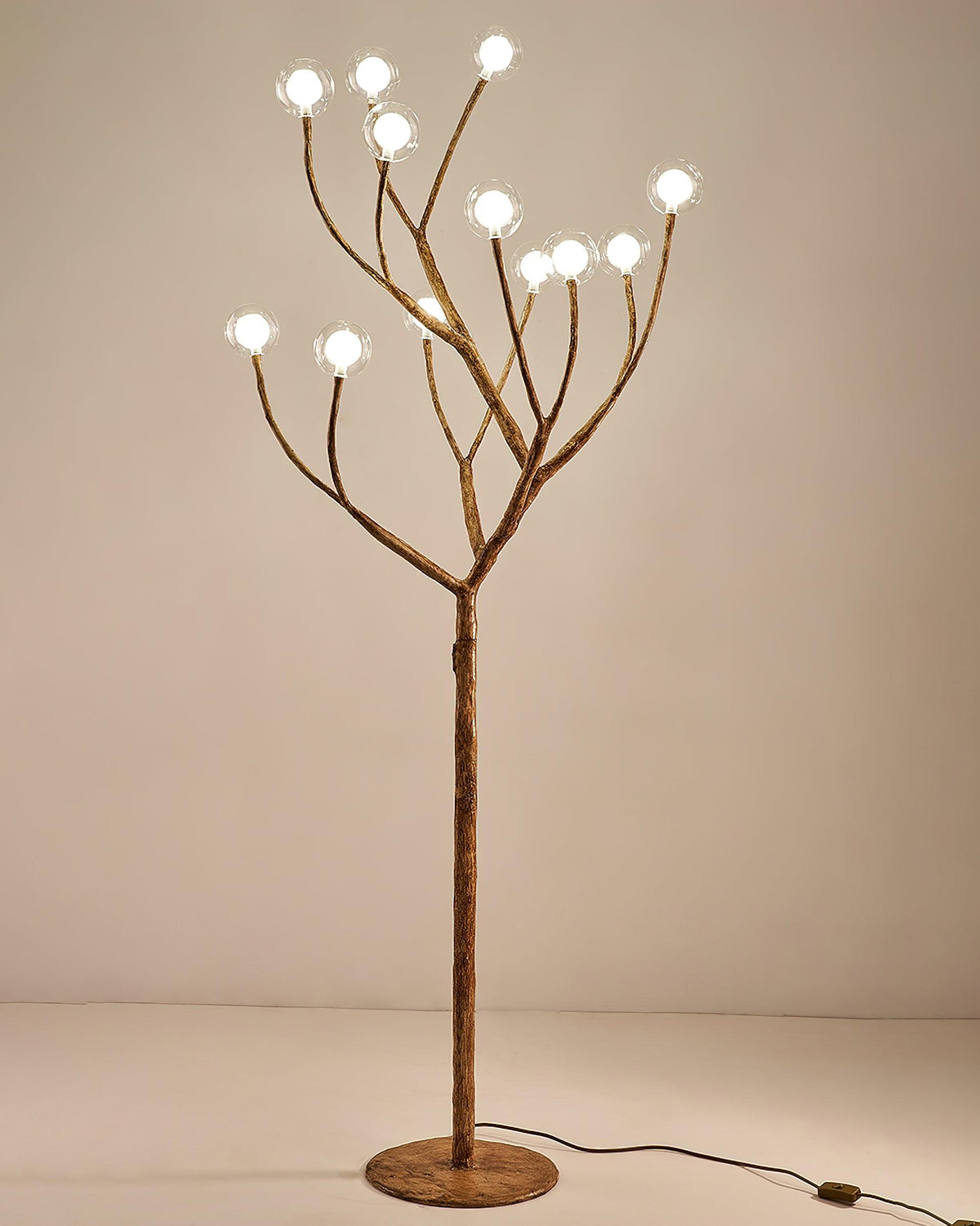 Nue zewnętrzna lampa stojąca ze żywicy