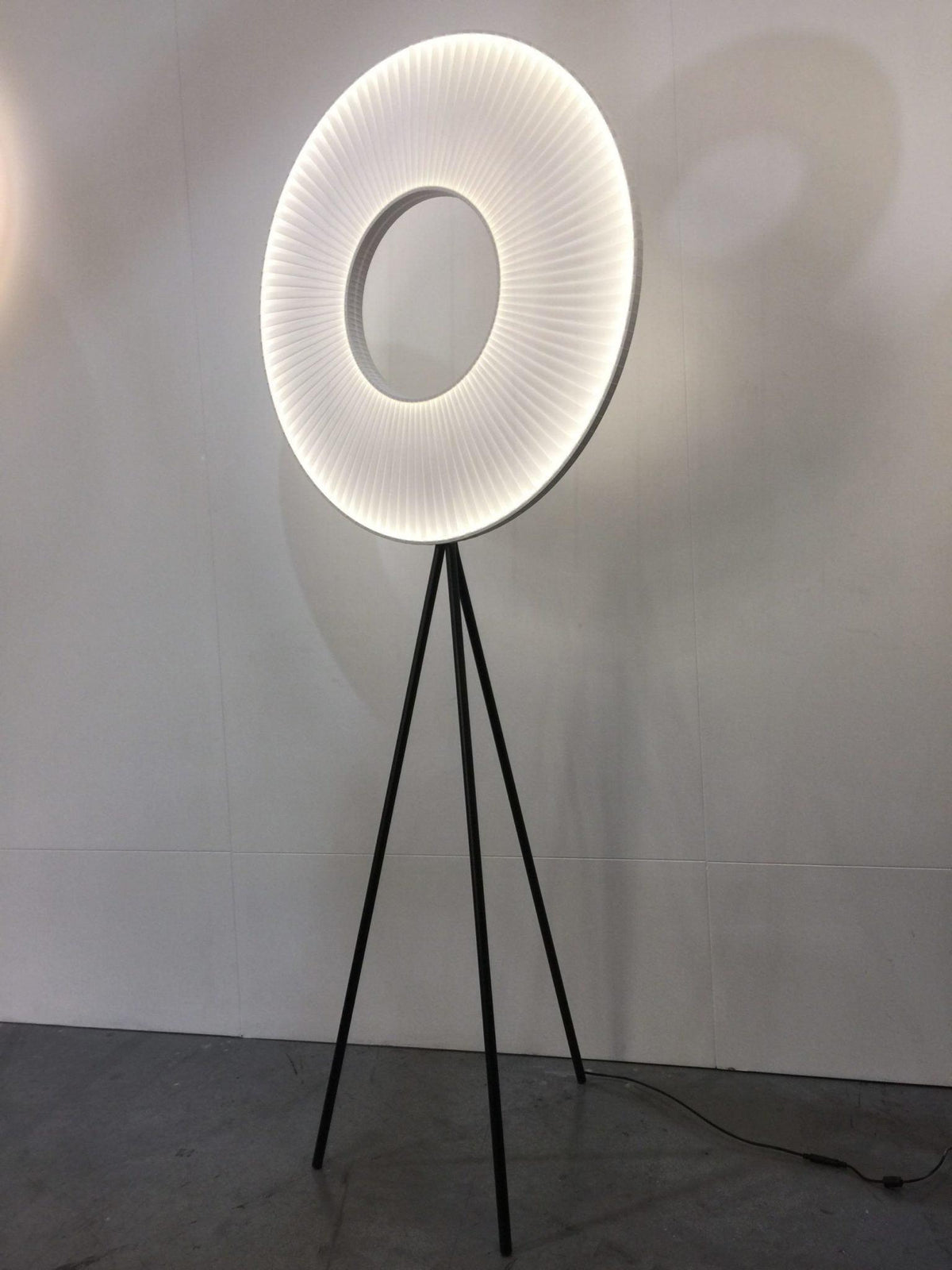 Helen nowoczesna lampa stojąca