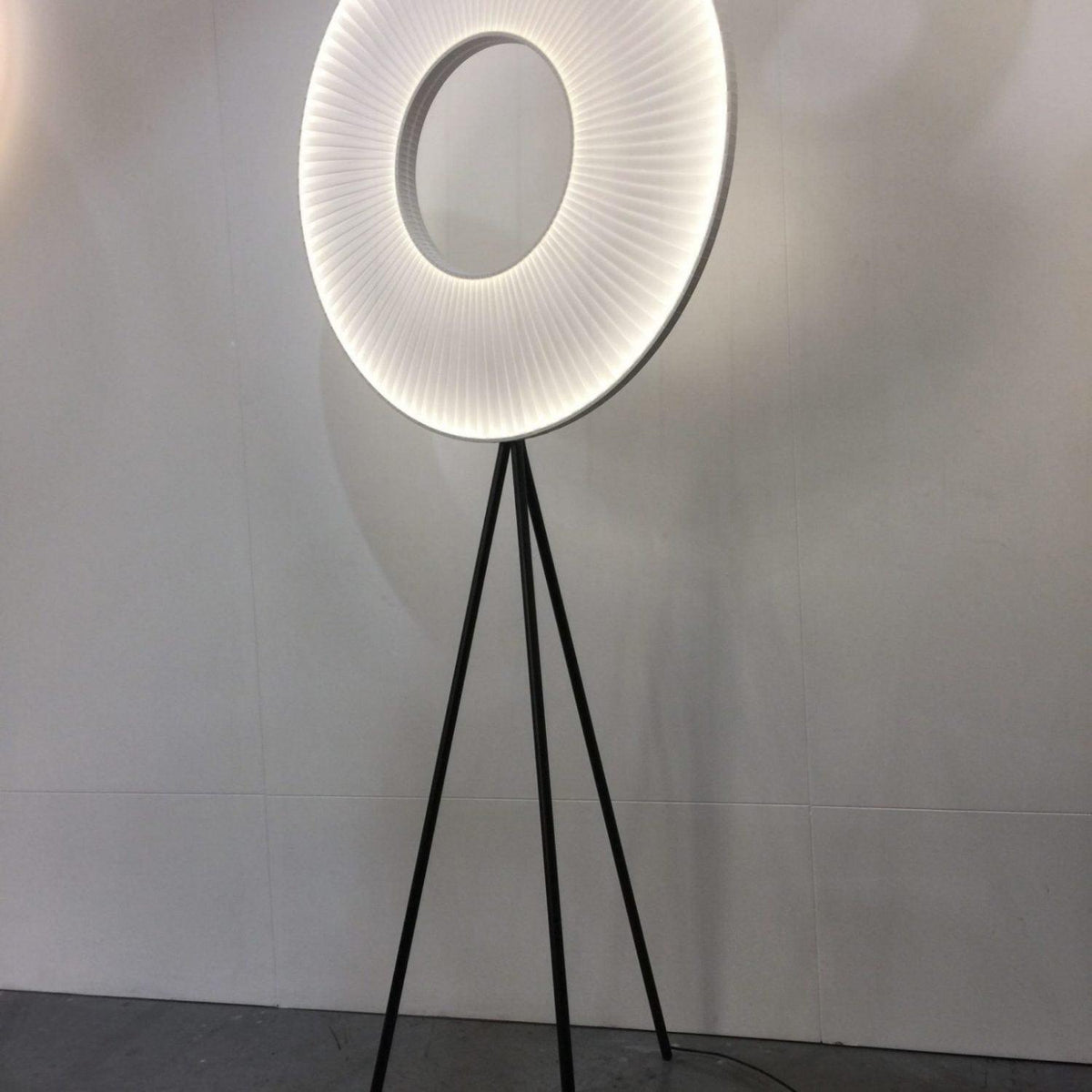 Helen nowoczesna lampa stojąca