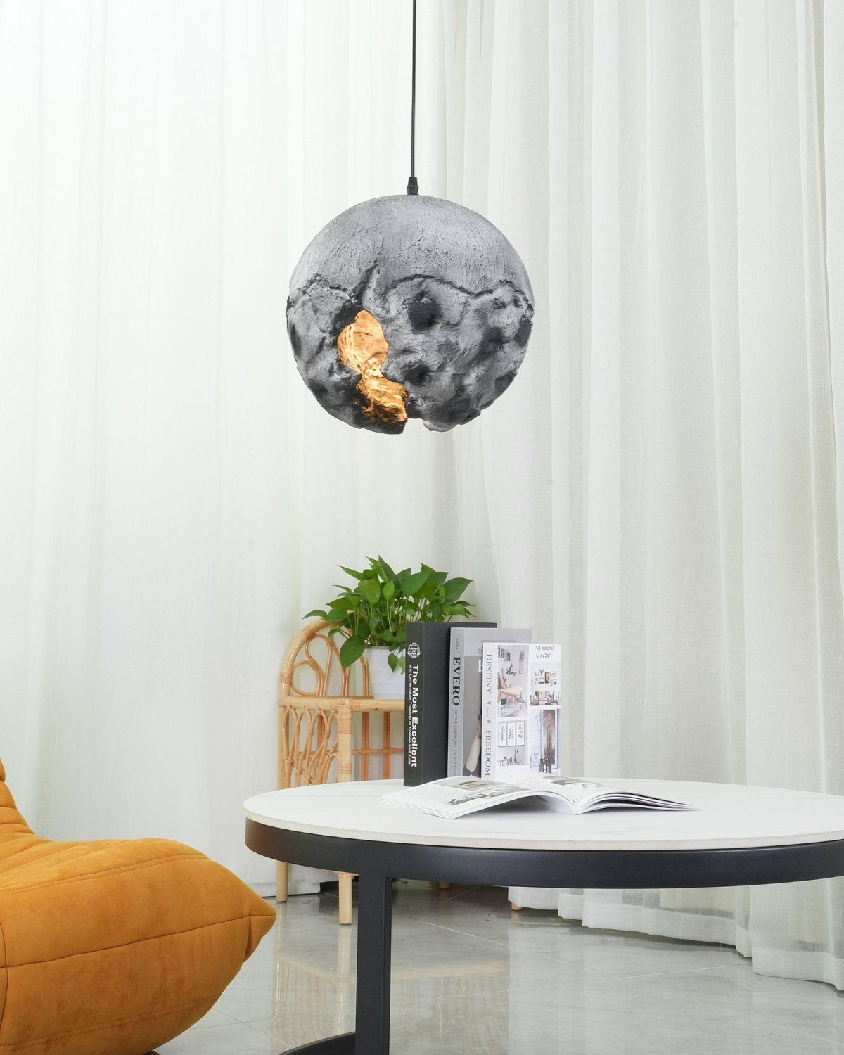 Ilphaara nieregularna lampa wisząca z planety w kształcie globu wykonana z tworzywa sztucznego