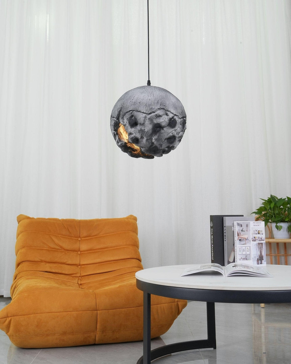 Ilphaara nieregularna lampa wisząca z planety w kształcie globu wykonana z tworzywa sztucznego