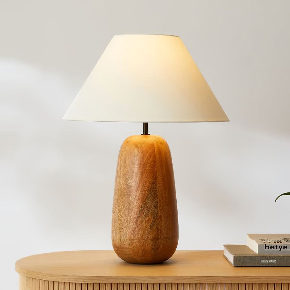 Lindenier drewniana lampa stołowa