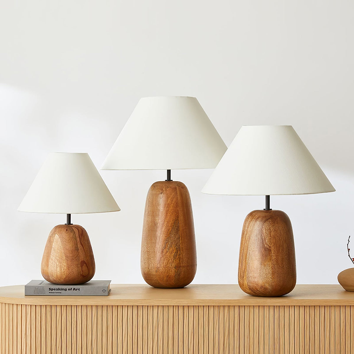 Lindenier drewniana lampa stołowa
