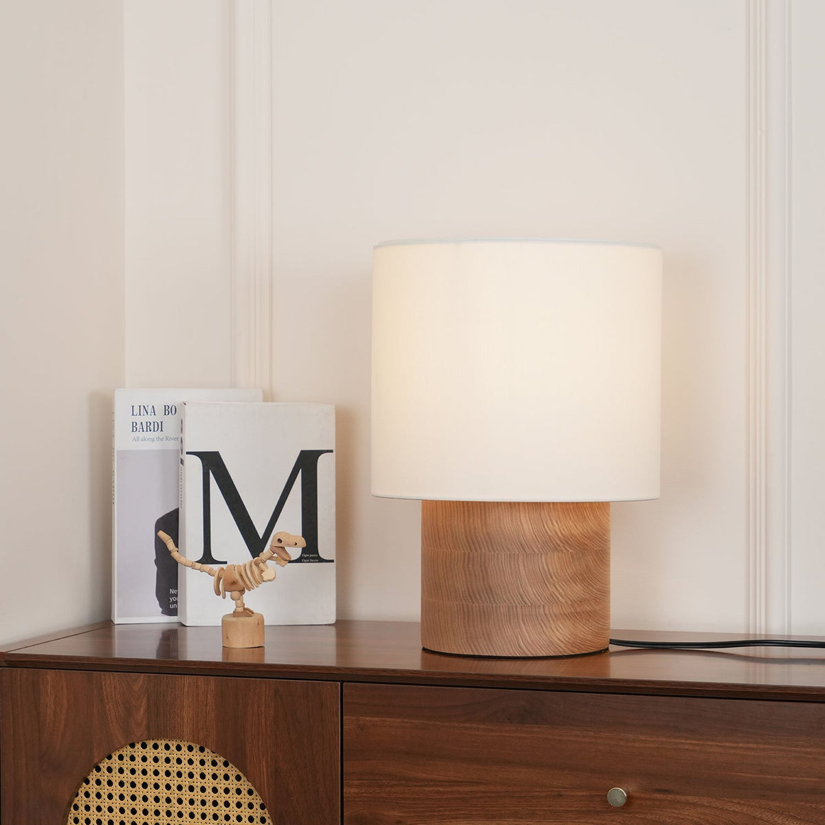 Alvira minimalistyczna lampa stołowa z drewna