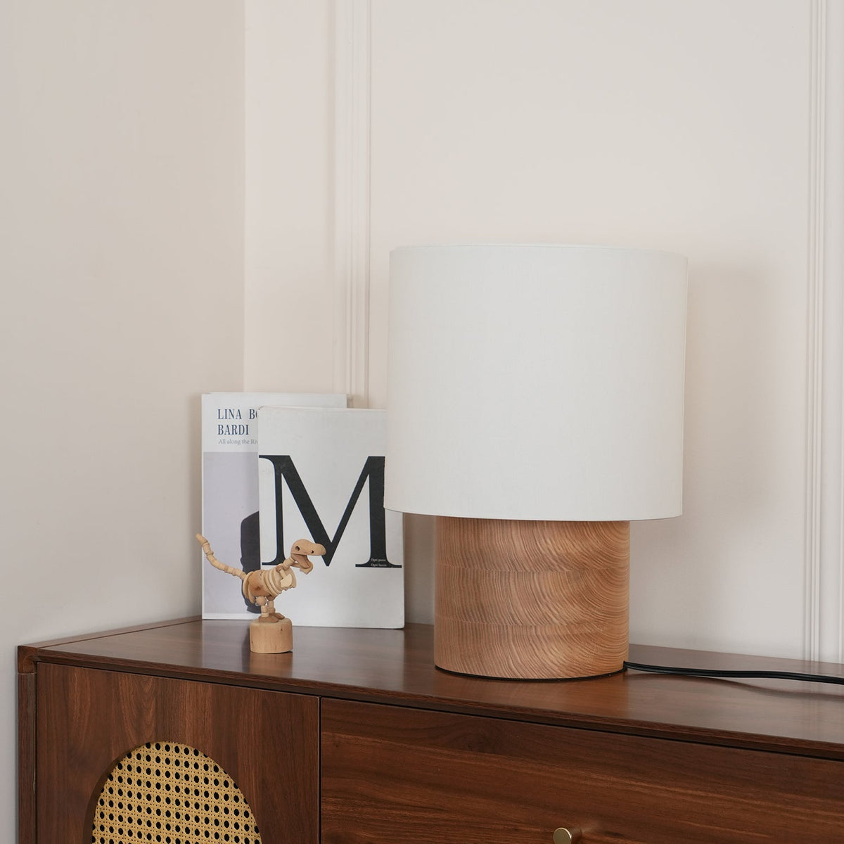 Alvira minimalistyczna lampa stołowa z drewna