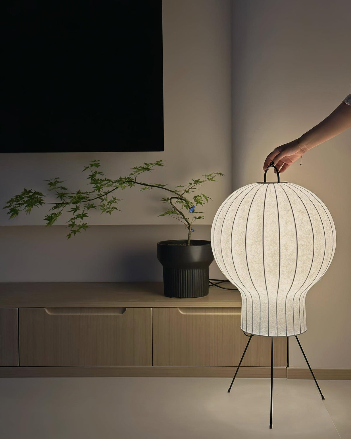 Elaiine zewnętrzna lampa stojąca