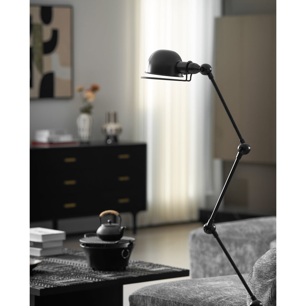 Orelalise lampa stojąca
