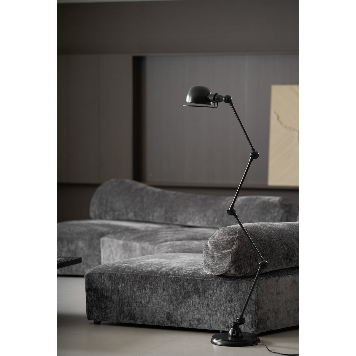Orelalise lampa stojąca