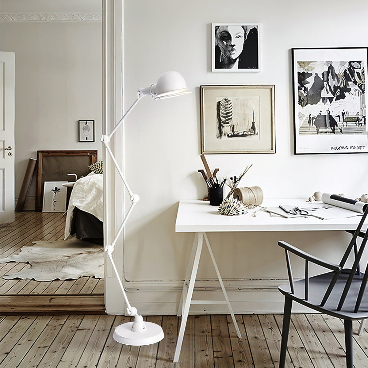 Orelalise lampa stojąca