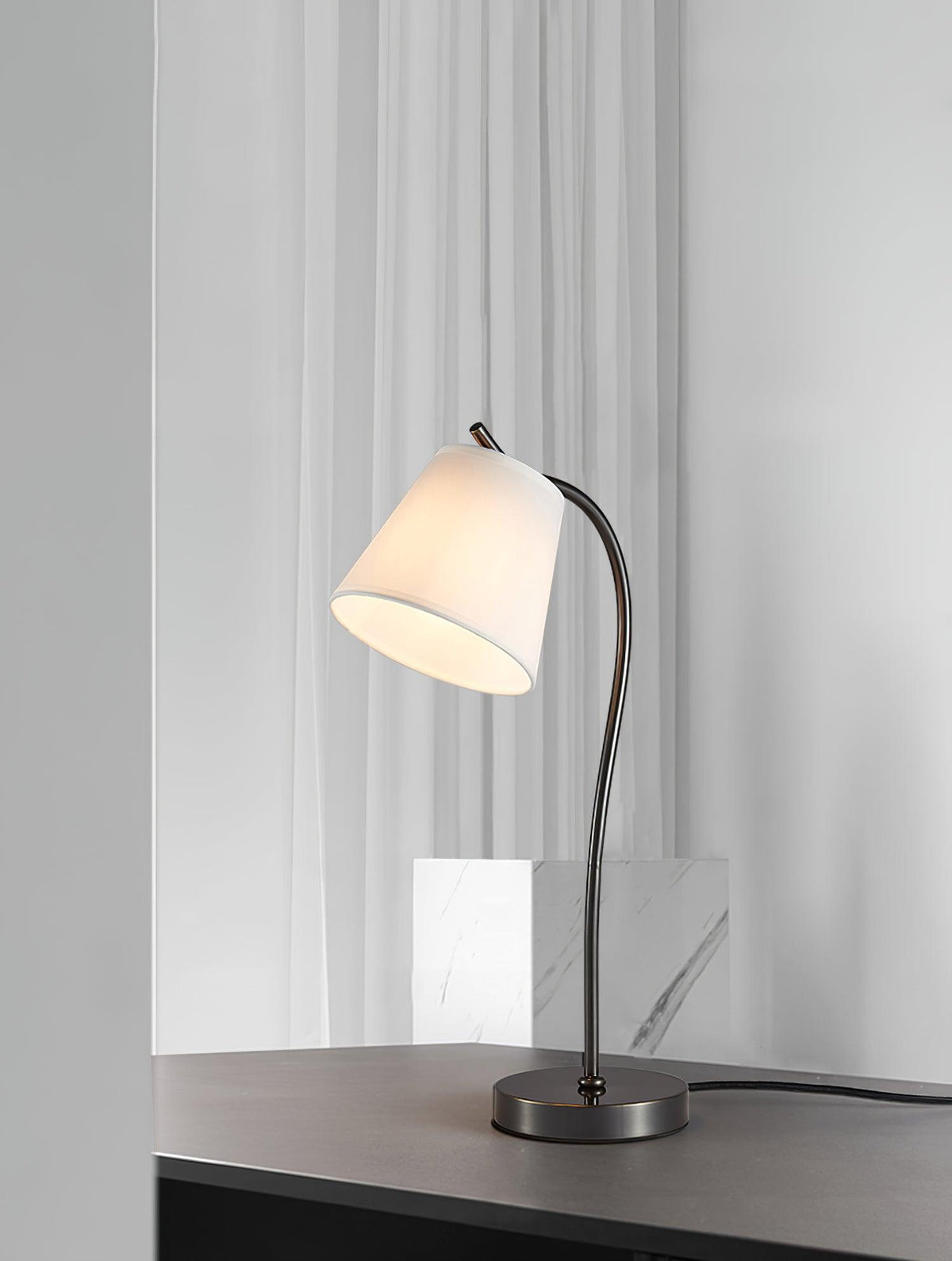 Etalil nowoczesna lampa stołowa