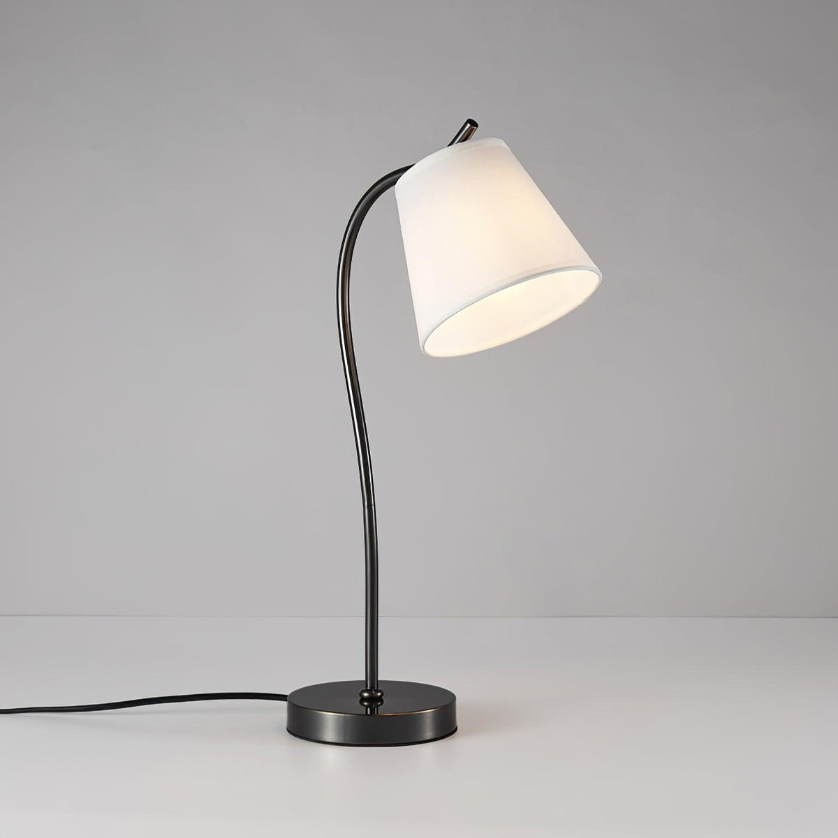 Etalil nowoczesna lampa stołowa