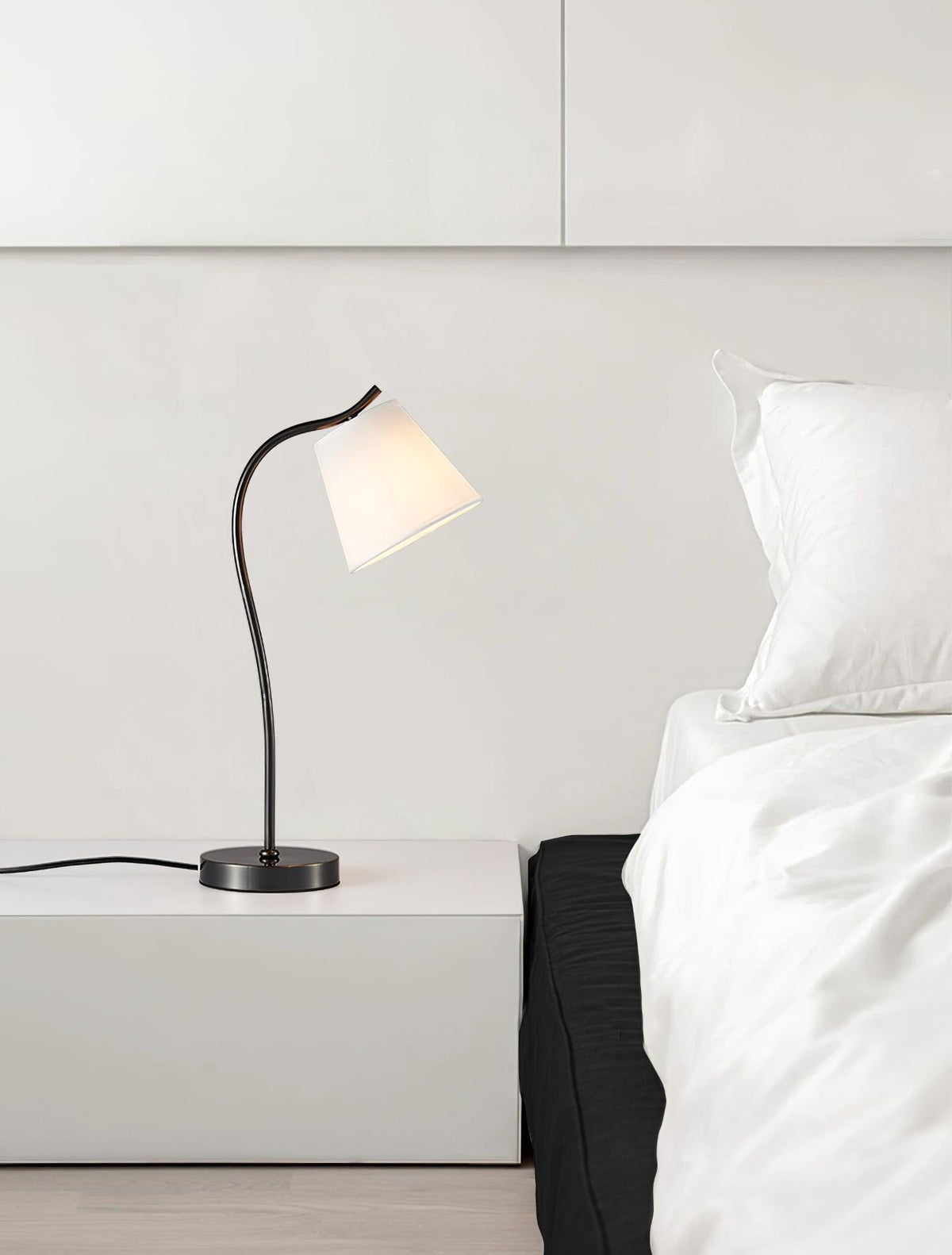Etalil nowoczesna lampa stołowa
